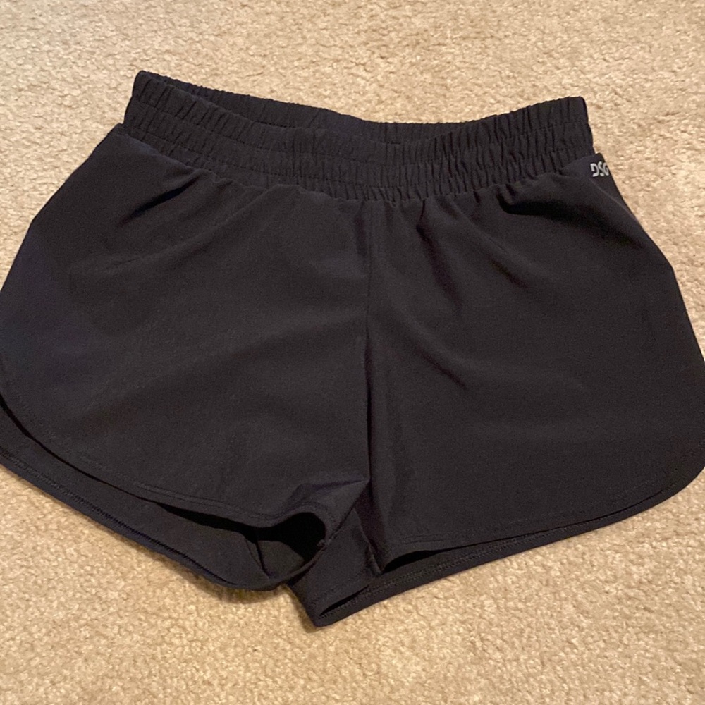 DSG girls black stride shorts